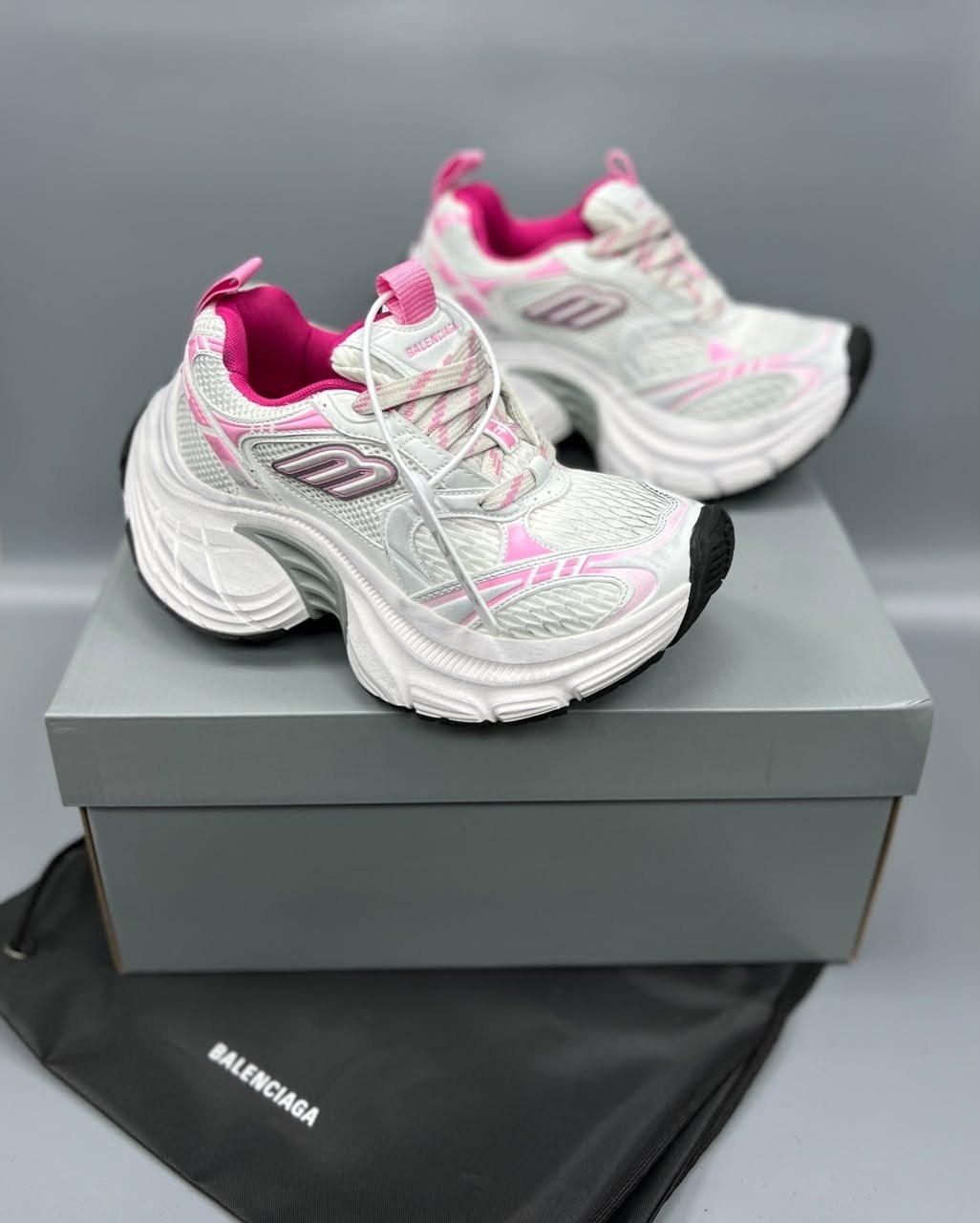 кроссовки женские balenciaga,повседневная спортивная  balenciaga,кроссовки balenciaga,кроссовки женские баленсиага,кроссовки женские