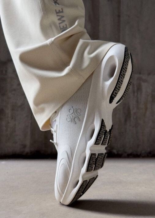 кроссовки loewe x on cloudtilt,кроссовки loewe,кроссовки li ning way of wade,кроссовки, спортивная