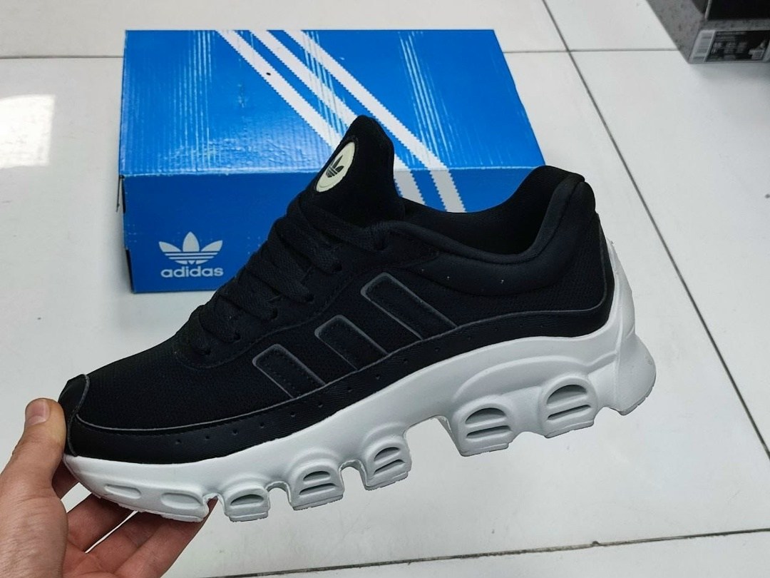 кроссовки adifom megaride adidas черный,кроссовки adidas,кроссовки адидас,кроссовки адифом мегарид adidas,кроссовки мужские adidas