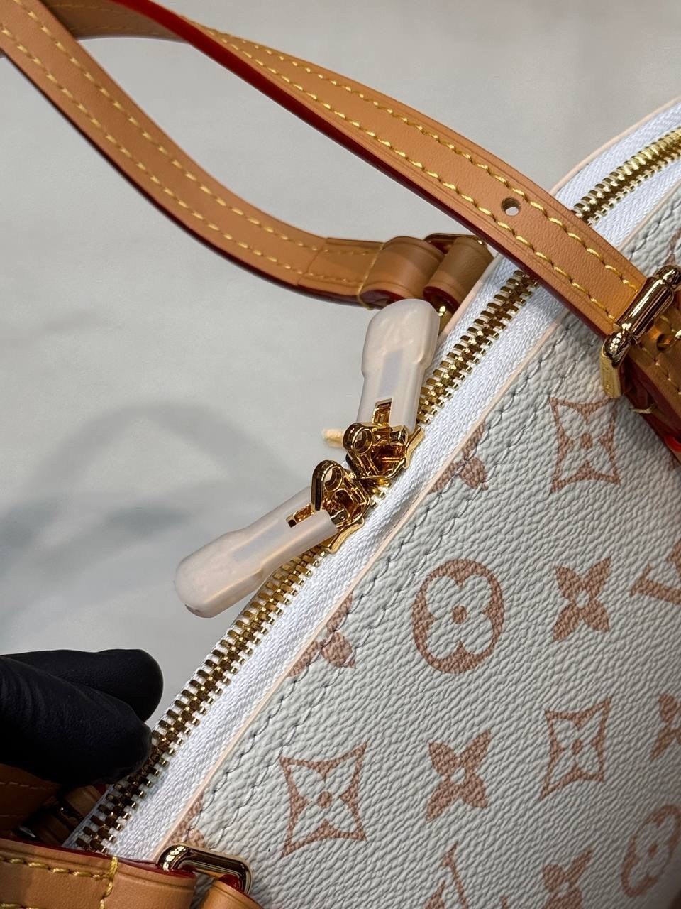 louis vuitton сумки,сумка дорожная louis vuitton,louis vuitton сумка на плечо,louis vuitton сумка багет,сумка женская louis vuitton
