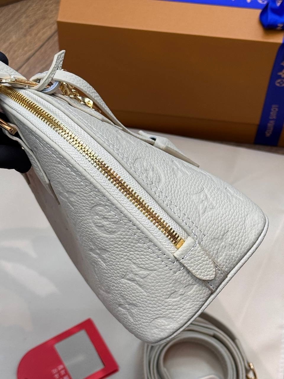 женская черная сумка louis vuitton alma bb,сумка louis vuitton,сумка женская louis vuitton,сумка женская louis vuitton alma bb,louis vuitton сумка на плечо