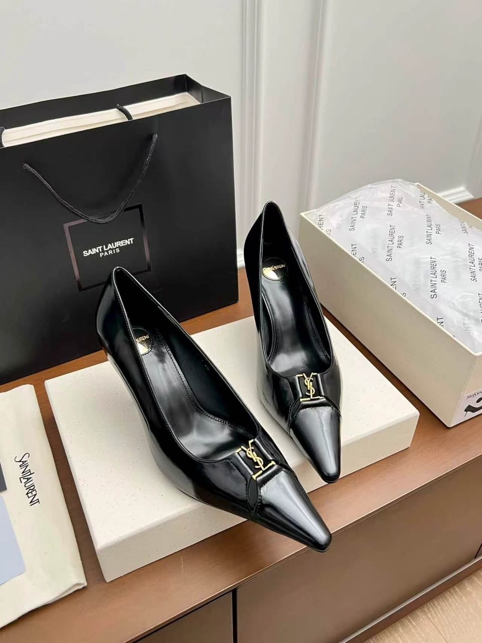 ,женские туфли лодочки,туфли saint laurent,туфли женские,туфли