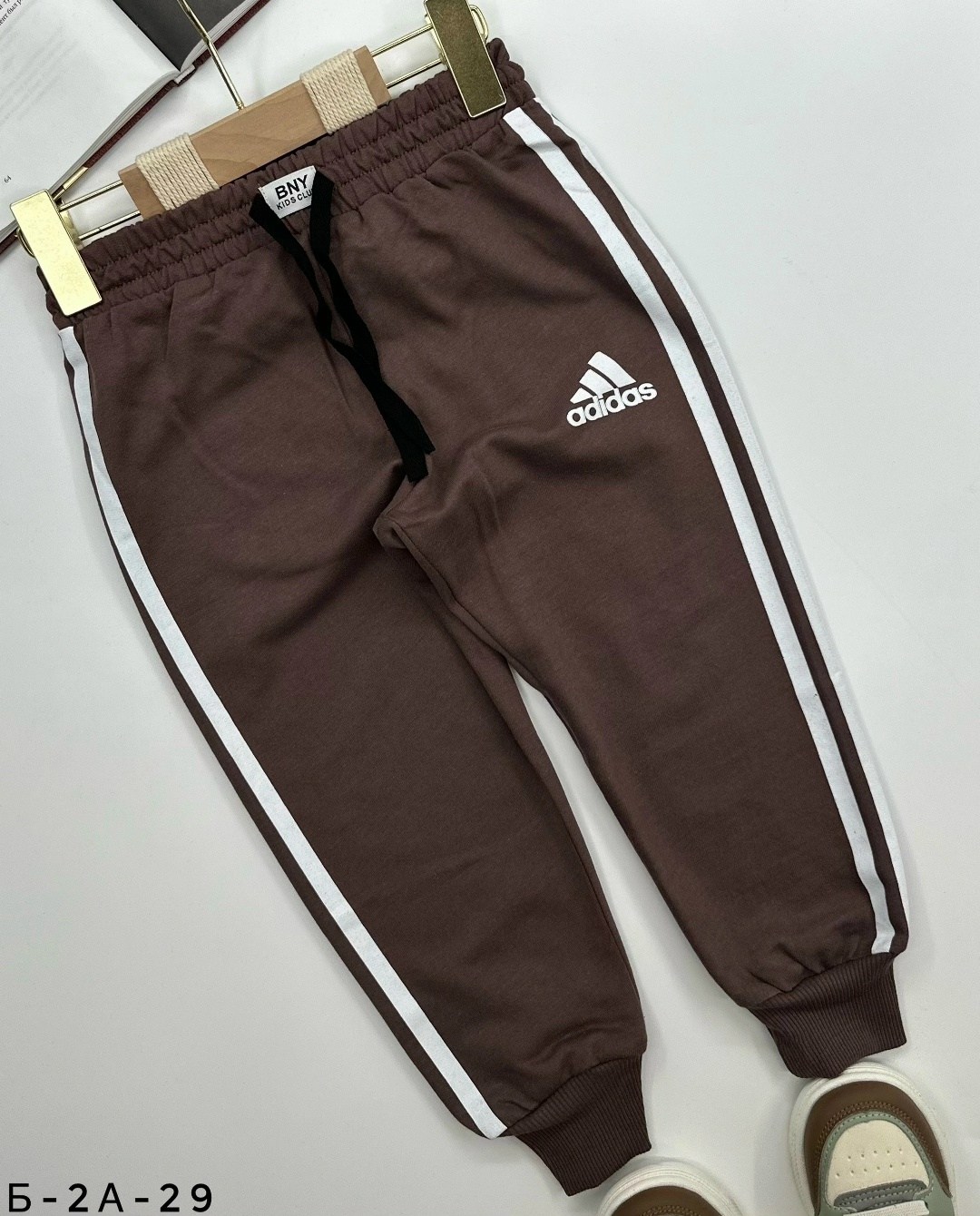штаны адидас,спортивные штаны adidas,спортивные штаны,брюки спортивные,спортивные штаны для мальчика