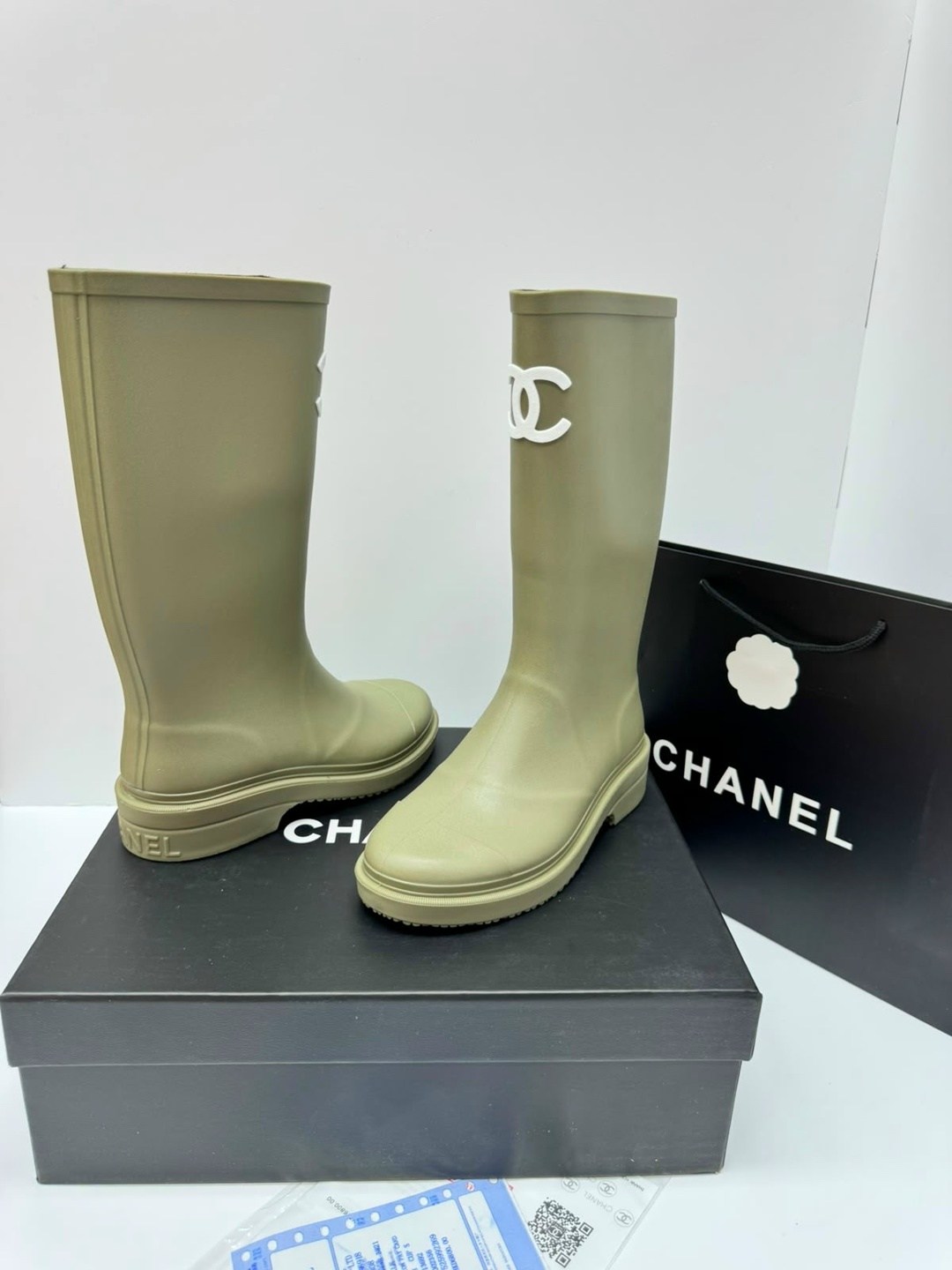 резиновые сапоги шанель,резиновые сапоги chanel,сапоги chanel,сапоги шанель,резиновые сапоги