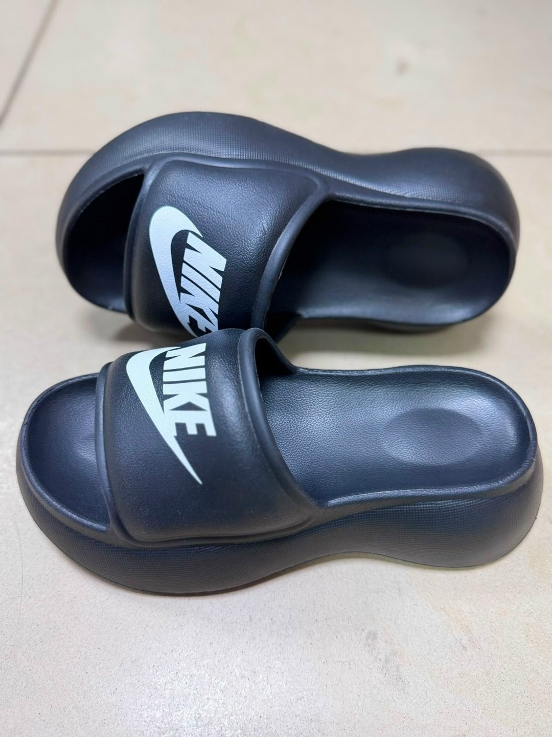 шлепанцы nike kawa shower,nike slides,шлепанцы nike,шлепанцы nike пляжная серия,шлепанцы nike benassi черные
