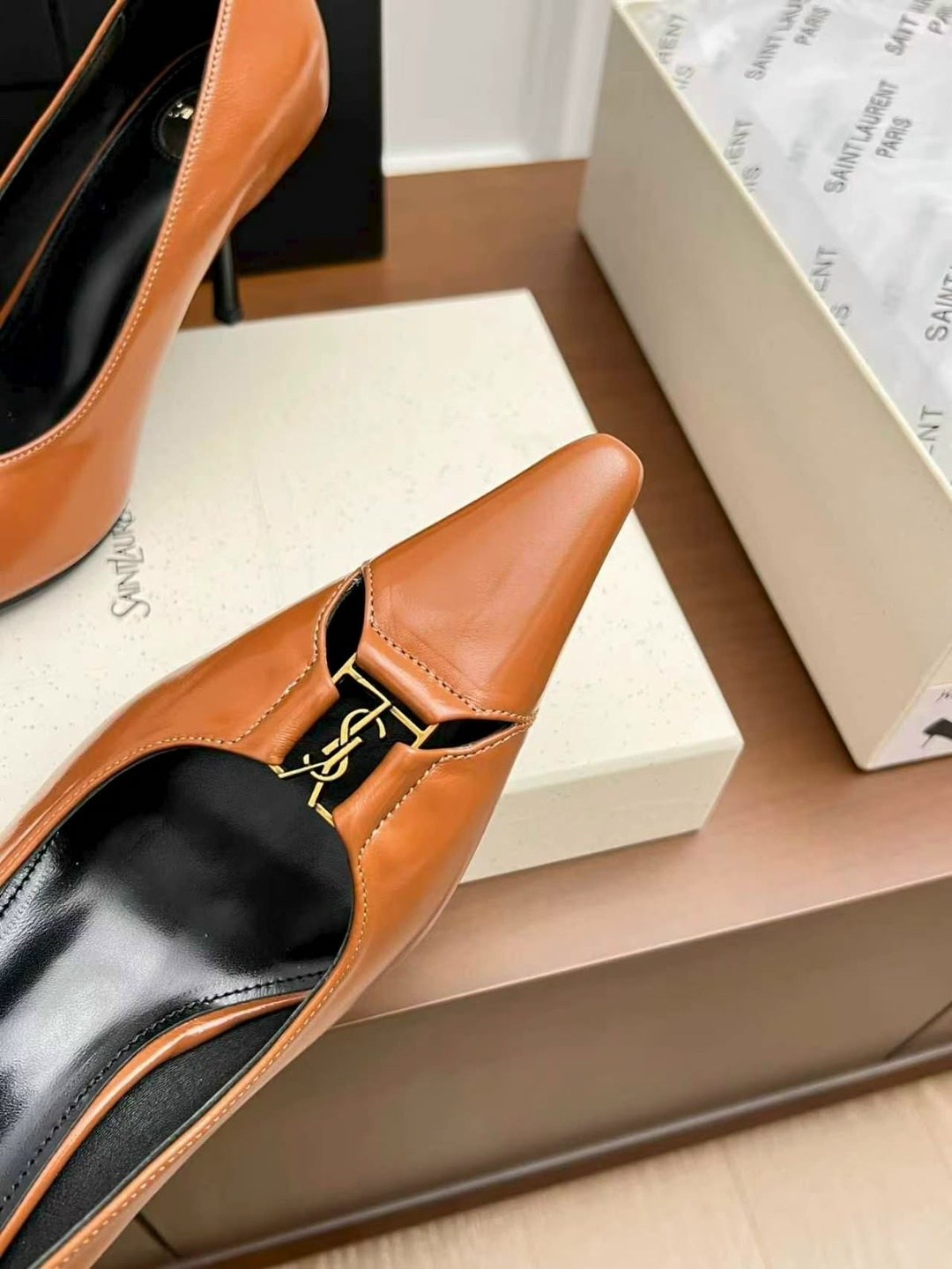 ,женские туфли лодочки,туфли saint laurent,туфли женские,туфли