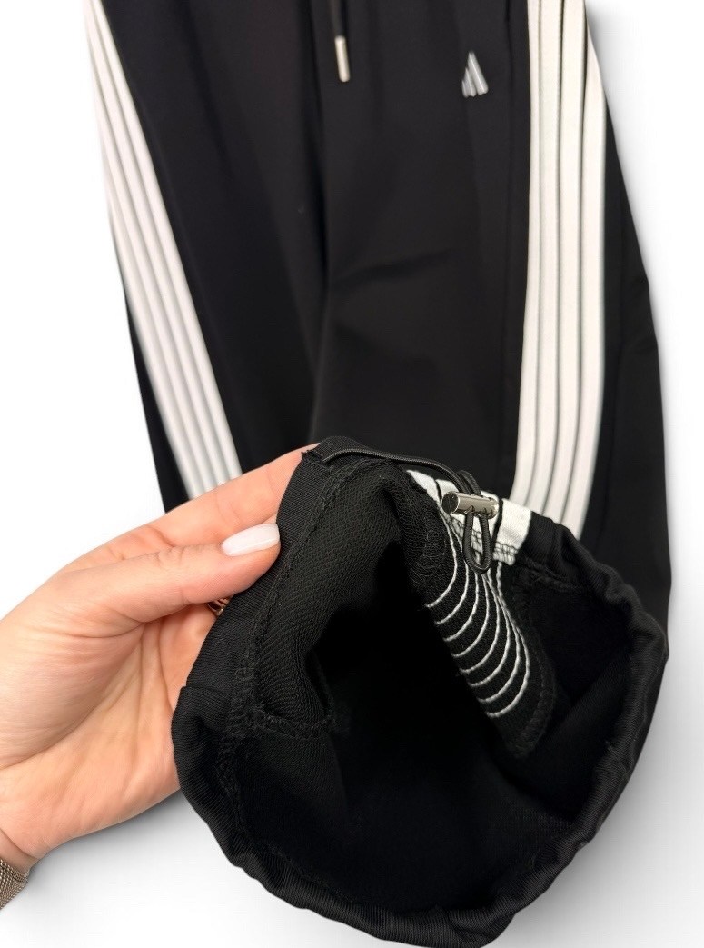 широкие брюки adidas,адидас штаны широкие,штаны адидас,спортивные брюки adidas originals,брюки адидас