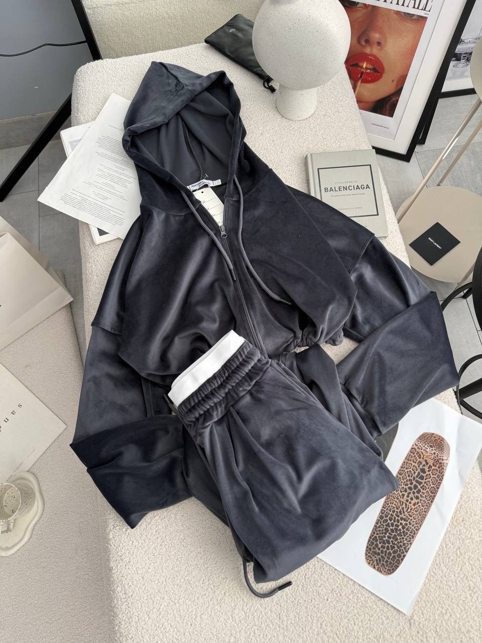 велюровый спортивный костюм,велюровый спортивный костюм женски,костюм велюровый,женский велюровый костюм,костюм женский спортивный велюровый