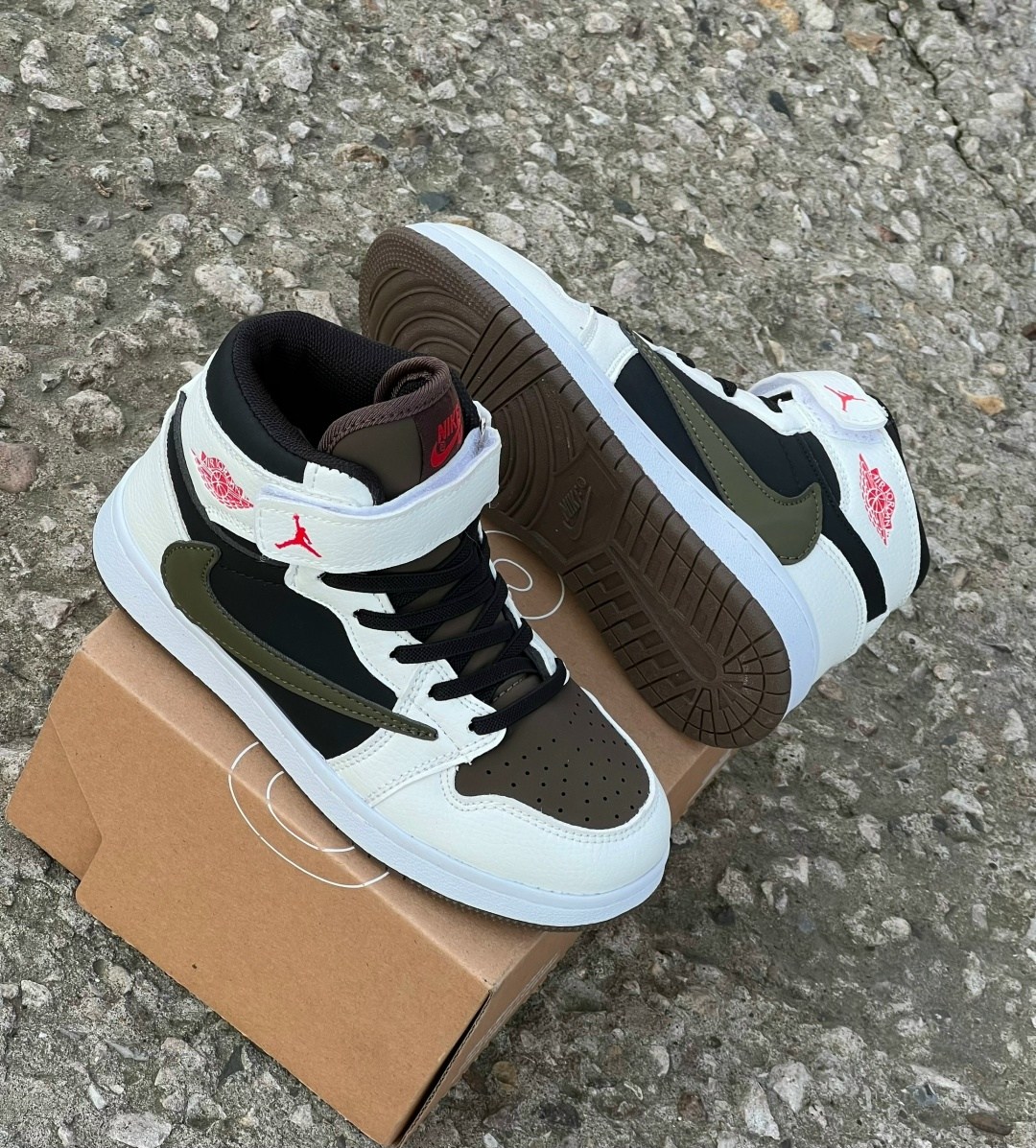 мужские кроссовки nike air jordan 1 retro high,кроссовки jordan 1,кроссовки nike air jordan 1,кроссовки nike air jordan,кроссовки зимние nike air jordan