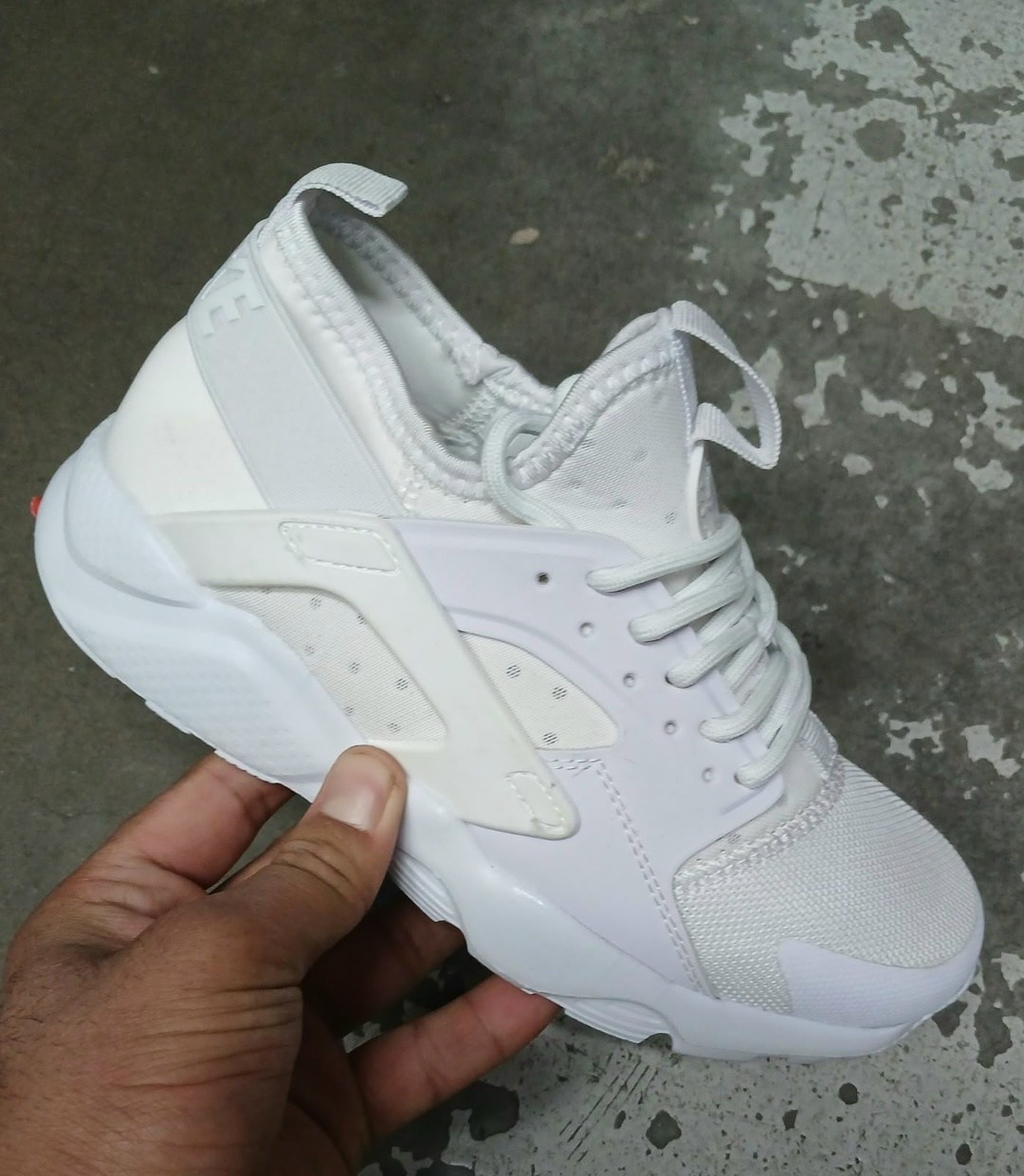 nike air huarache run ultra,nike air huarache ultra,nike air huarache run,nike air huarache,nike huarache ultra