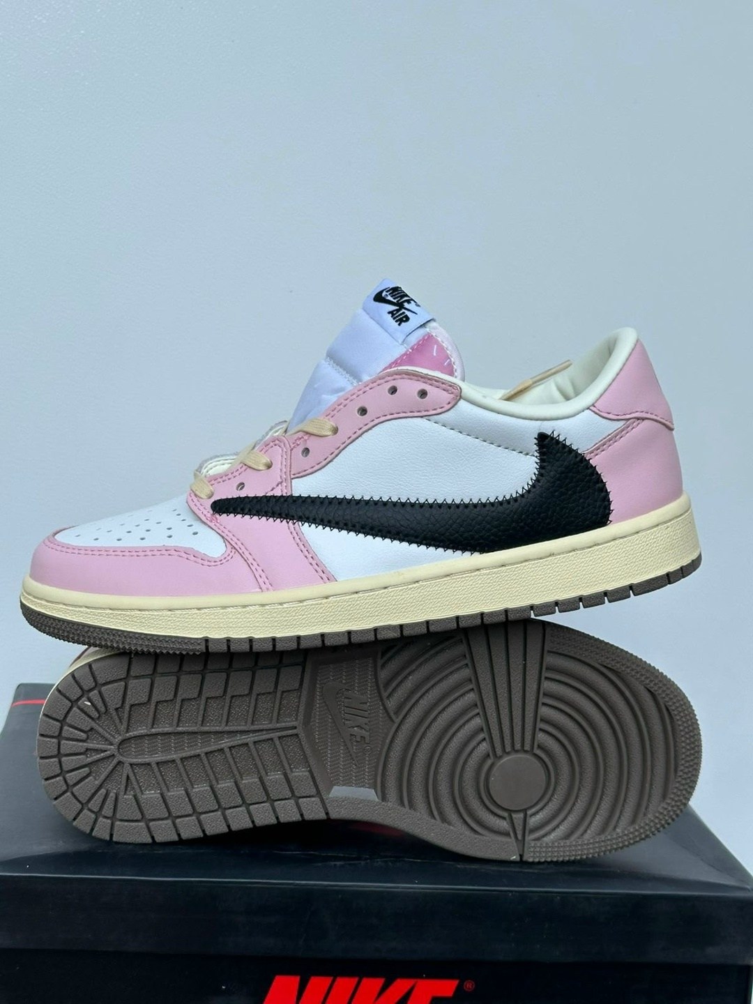 travis scott x air jordan 1 low sail shy pink,кроссовки travis scott x air jordan 4 retro,travis scott x air jordan 1 low og sail/shy pink,nike air jordan 1 low x travis scott sail shy pink,кеды travi