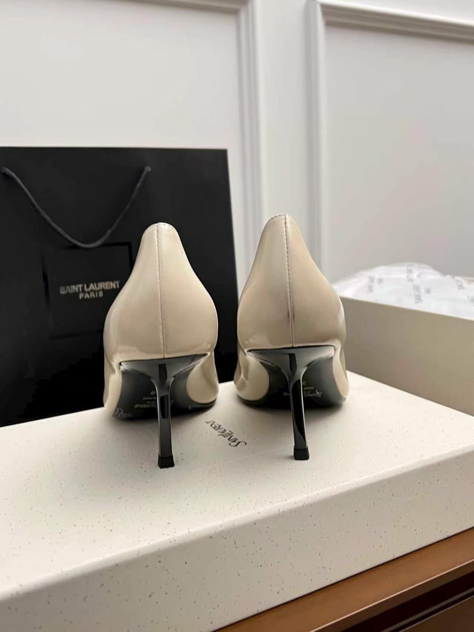 ,женские туфли лодочки,туфли saint laurent,туфли женские,туфли