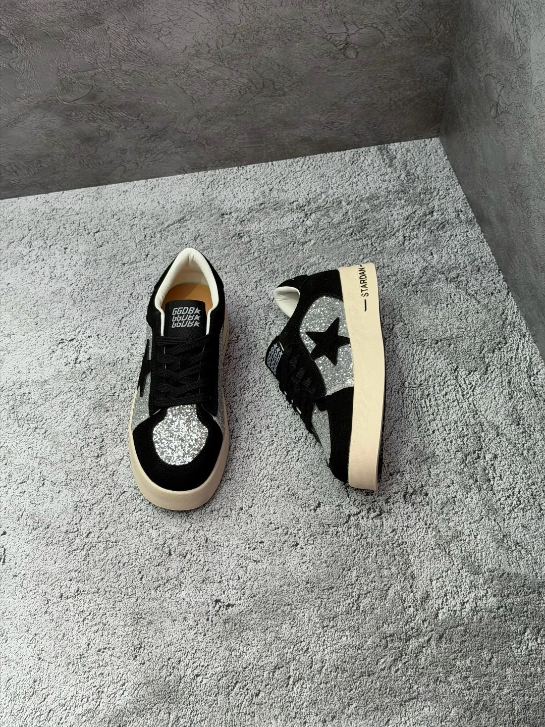 , женская,кеды golden goose,обуви,кроссовки golden goose с пайетками на платформе