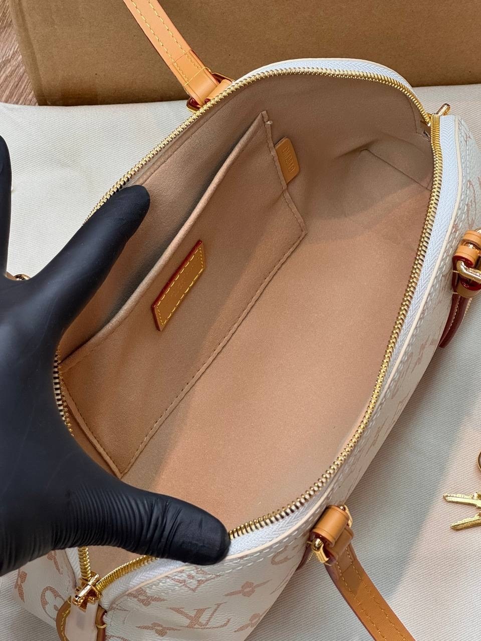 louis vuitton сумки,сумка дорожная louis vuitton,louis vuitton сумка на плечо,louis vuitton сумка багет,сумка женская louis vuitton