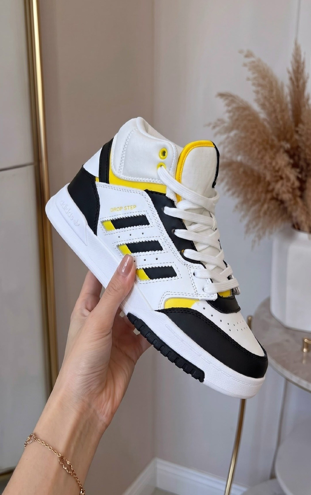 кроссовки adidas,кроссовки adidas original,кроссовки adidas мужские,кроссовки мужские женские adidas,adidas кроссовки adidas