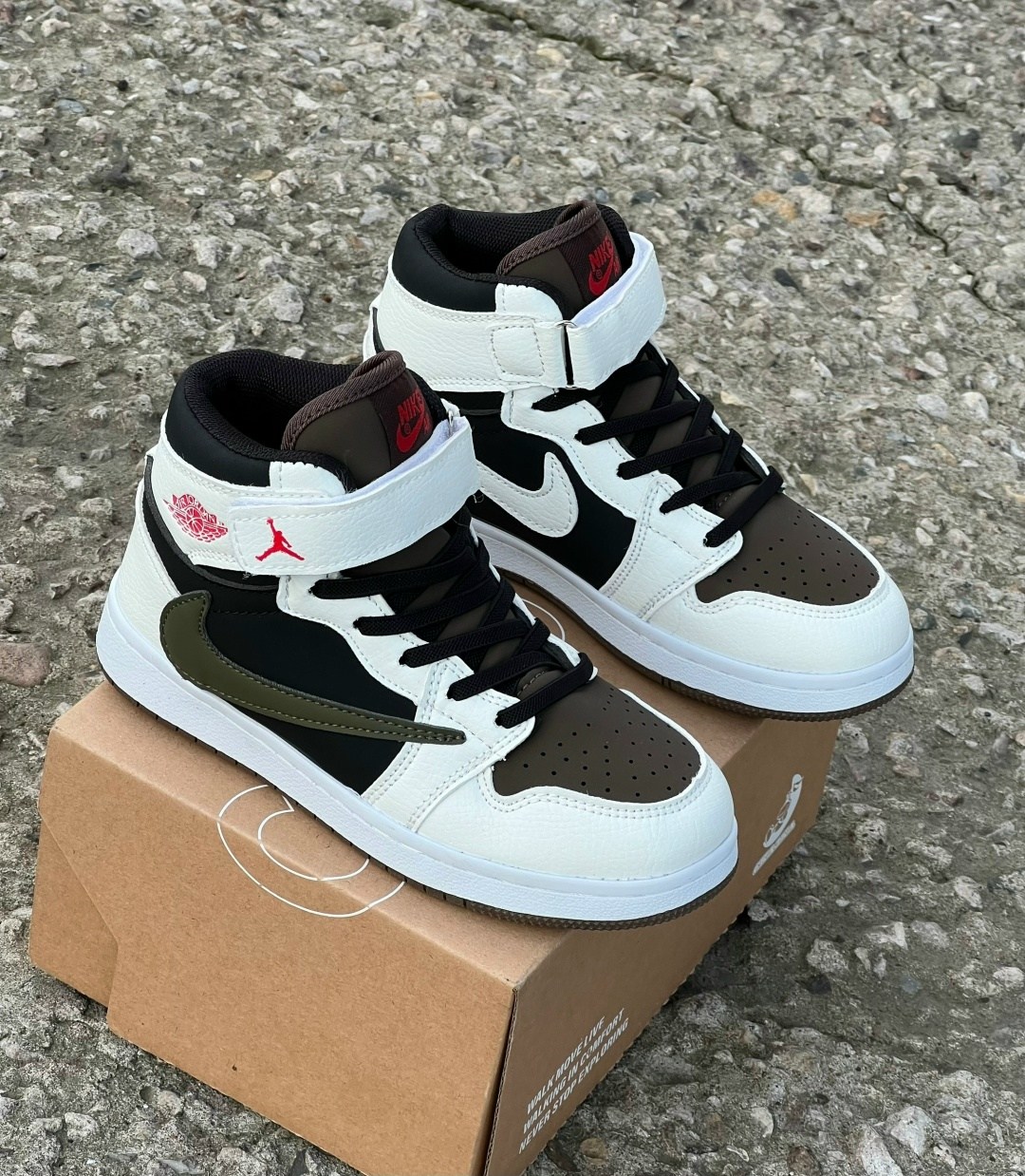 мужские кроссовки nike air jordan 1 retro high,кроссовки jordan 1,кроссовки nike air jordan 1,кроссовки nike air jordan,кроссовки зимние nike air jordan