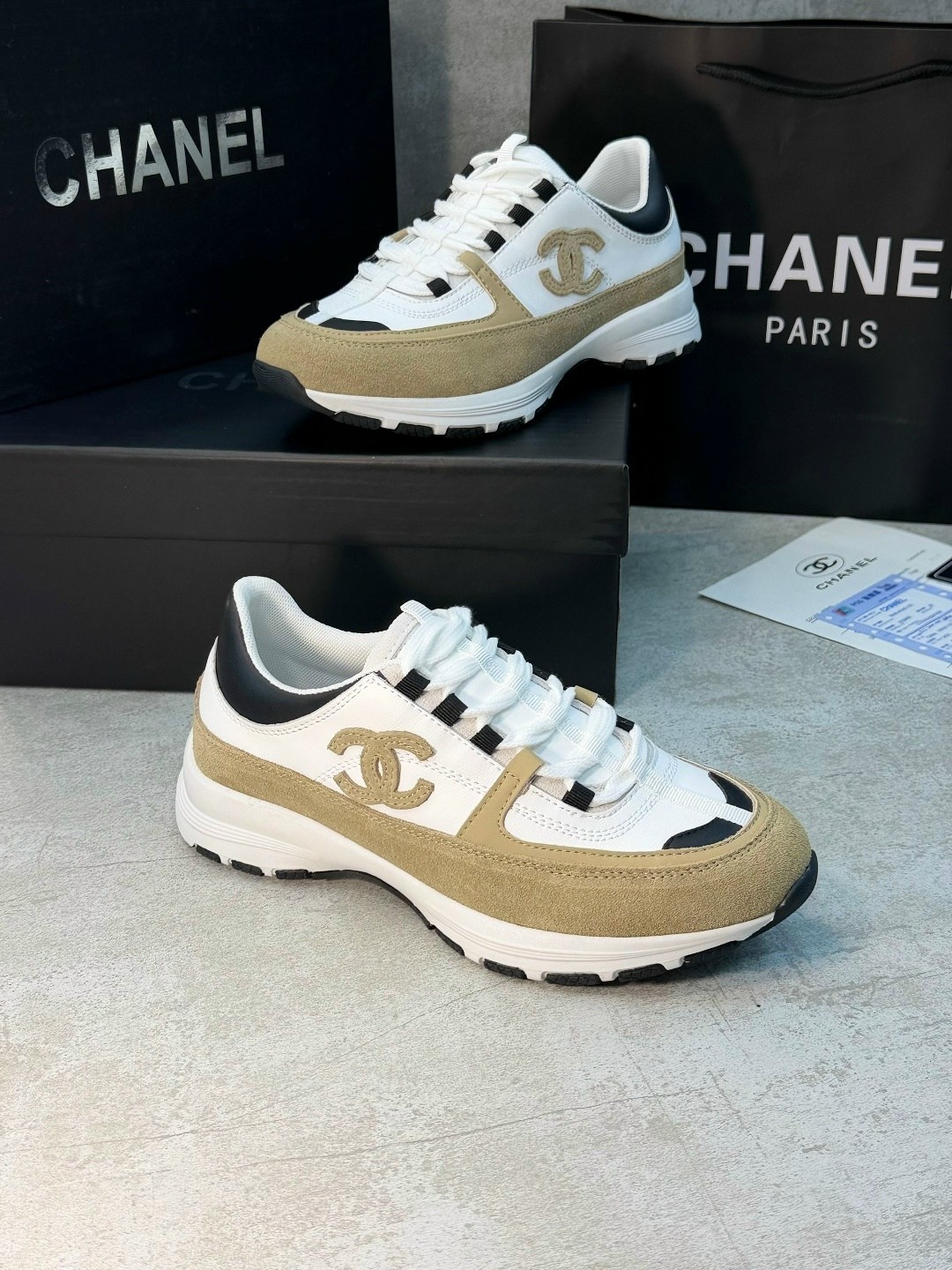кроссовки chanel chanel кроссовки chanel,женские кроссовки chanel,chanel кроссовки,кеды женские chanel,chanel женские кожаные кроссовки chanel premium - white