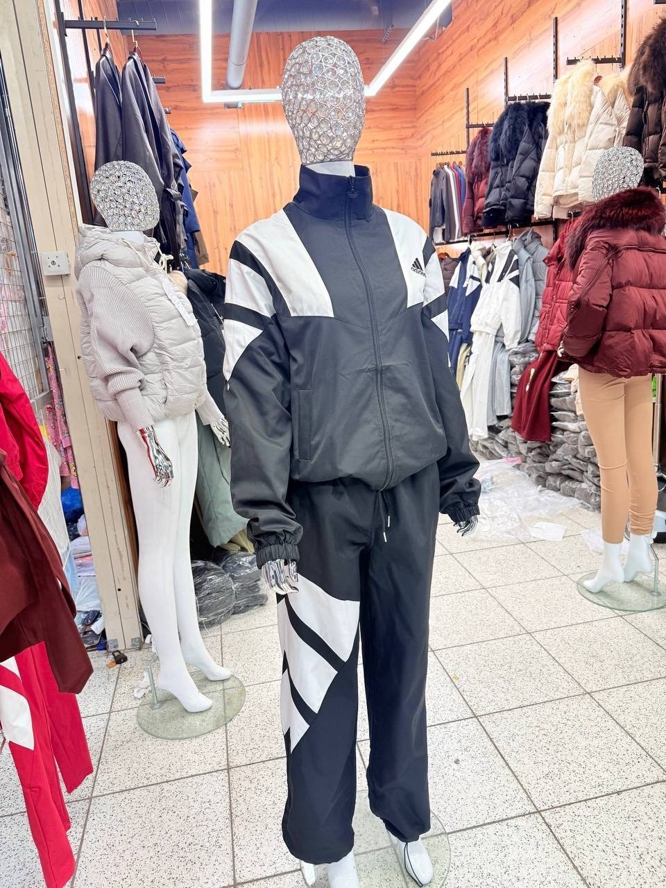 ветровка adidas,белая ветровка адидас женская,adidas original,куртка adidas,ветровка женская adidas