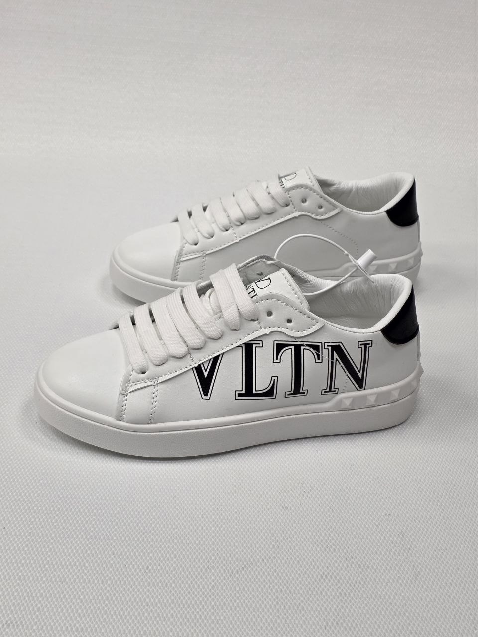 valentino кроссовки женские,кроссовки valentino,кеды valentino,кеды valentino женские,кеды valentino garavani