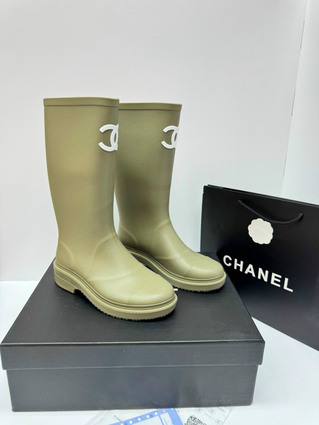 резиновые сапоги шанель,резиновые сапоги chanel,сапоги chanel,сапоги шанель,резиновые сапоги
