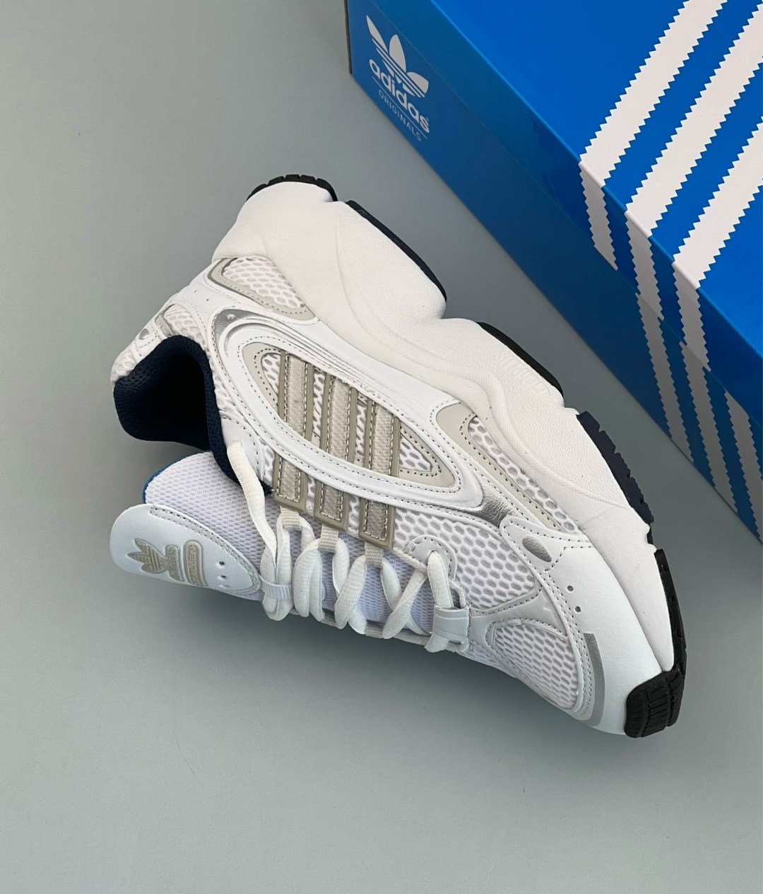 кроссовки adidas original,кроссовки adidas,кроссовки adidas ozmillen,кроссовки кожа, женская