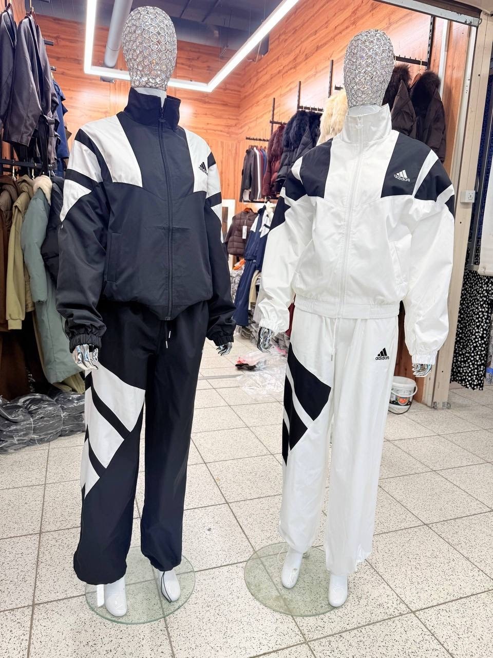 ветровка adidas,белая ветровка адидас женская,adidas original,куртка adidas,ветровка женская adidas