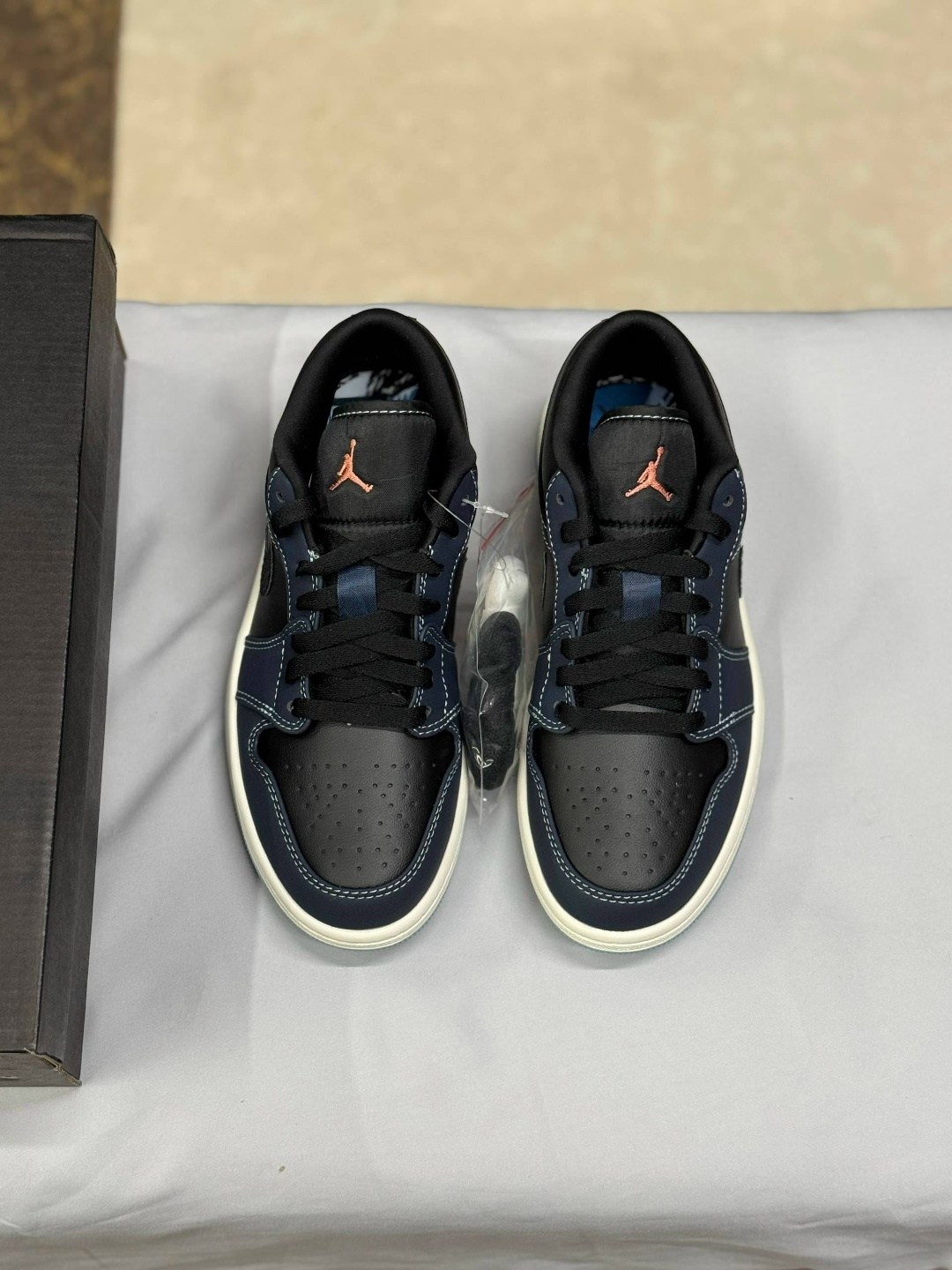 air jordan 1 low wmns black blue aqua,кроссовки nike air jordan 1 low,nike air jordan 1 low sb midnight navy,nike air jordan 1 low se craft obsidian,nike air jordan 1 low