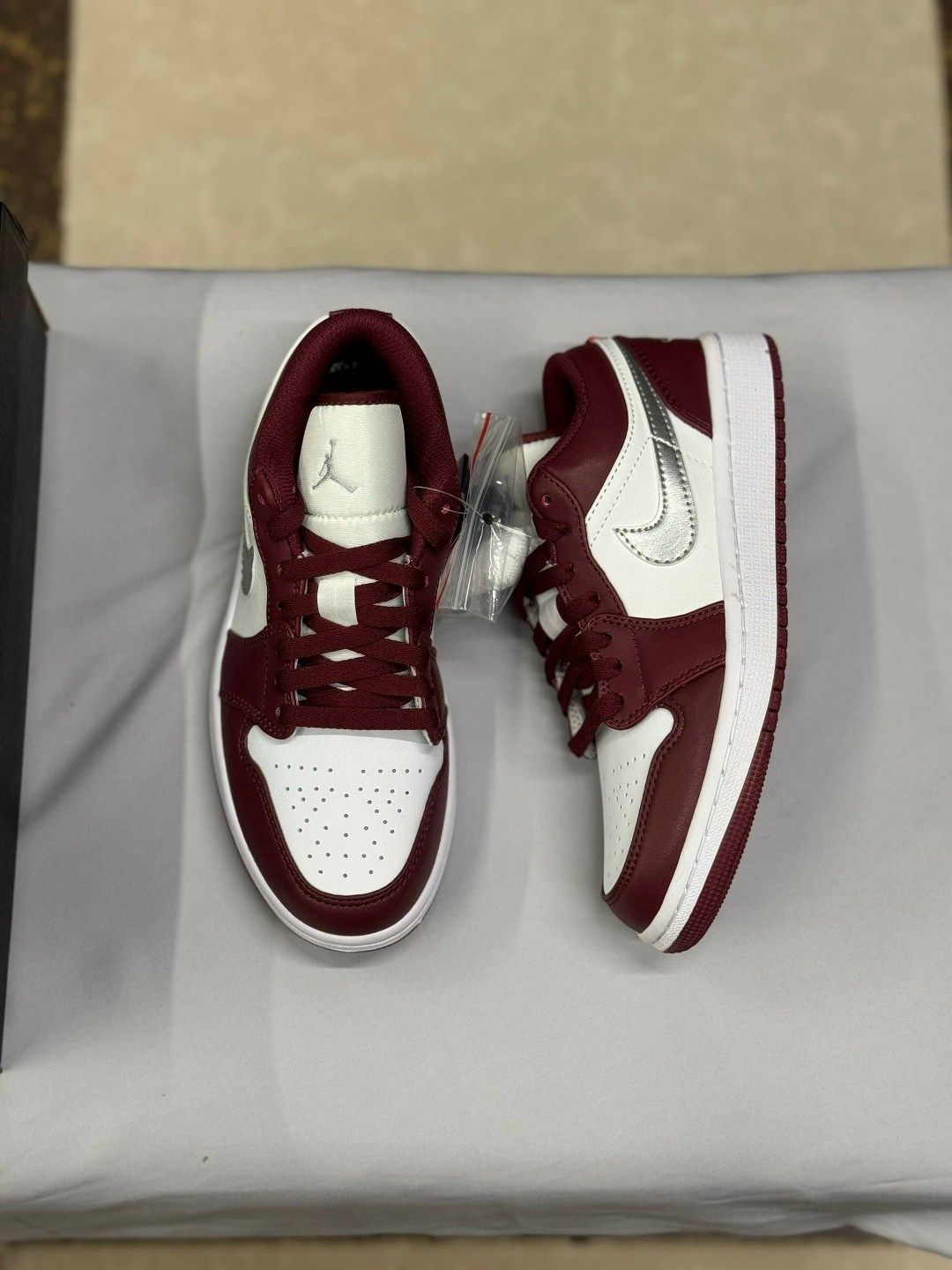 кроссовки air jordan 1 low,nike air jordan 1 low,nike air jordan 1 low noble red,nike кроссовки air jordan 1 low "bordeaux",air jordan 1 low
