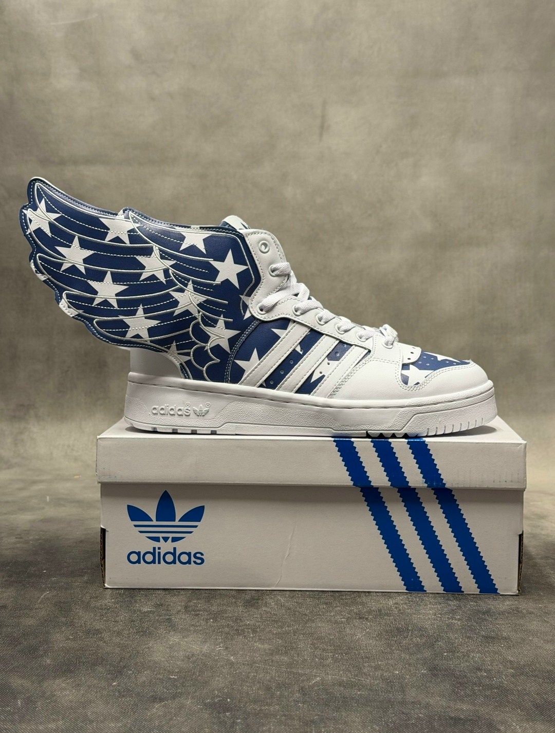 adidas jeremy scott wings 2.0,adidas jeremy scott wings 2.0 us flag stars and stripes sneakers,adidas jeremy scott wings 2.0 usa,jeremy scott adidas,adidas jeremy scott wings