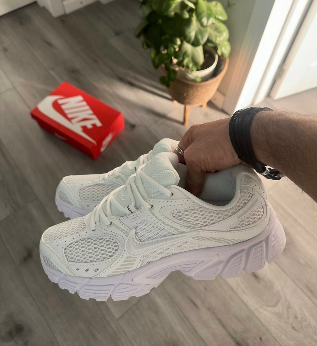 женские кроссовки nike,кроссовки nike v 5 rnr,кроссовки белые nike,кроссовки,женские кроссовки