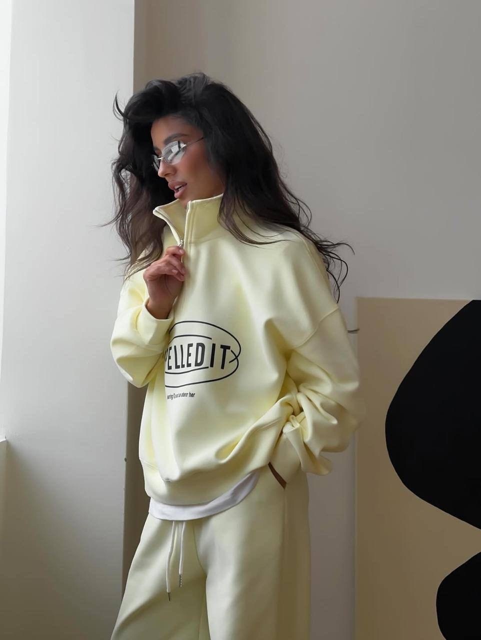 женские костюмы,спортивные костюм,спортивный костюм двойка sporty&rich w suits цвет желтый лимонный,спортивный костюм двойка sporty&rich w suits,костюм спортивный на молнии палаццо с кулиской 05mrk цв