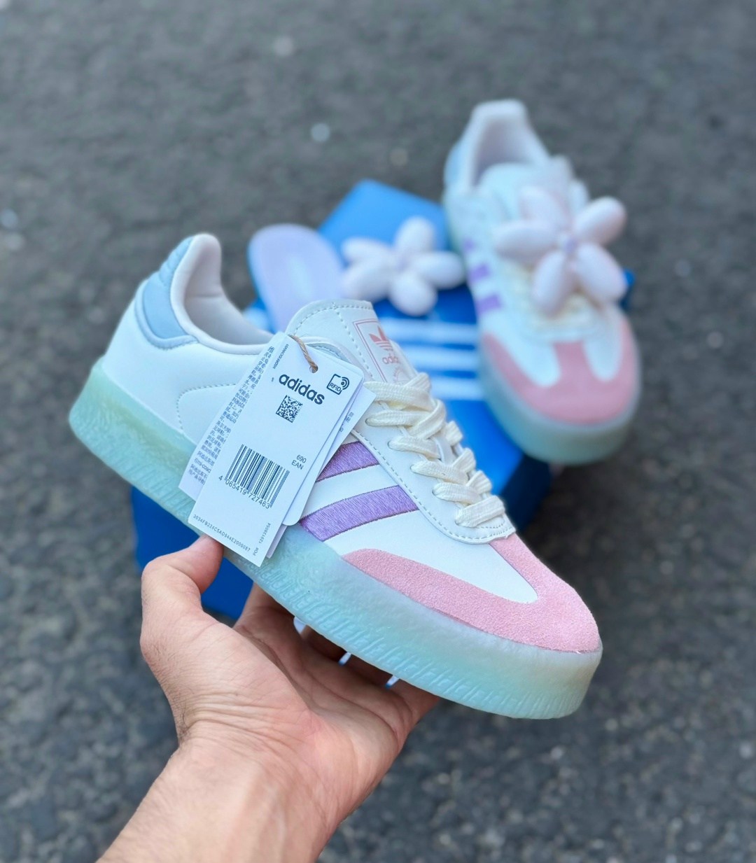 ,кроссовки adidas original,кроссовки adidas,женские кроссовки adidas,спортивная