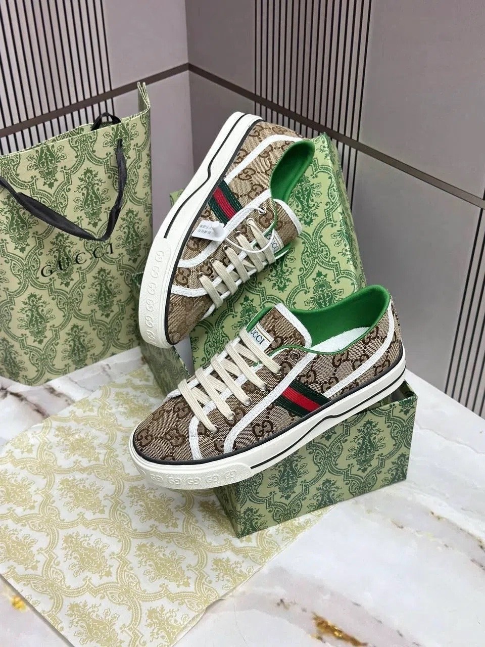 ,кеды gucci,gucci кроссовки женские,гуччи кеды,кроссовки gucci