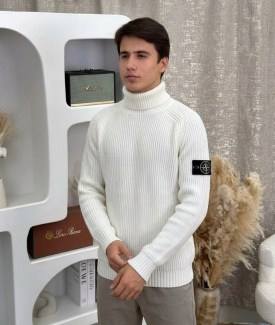 Свитер