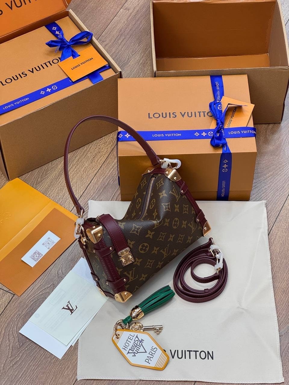 сумка женская louis vuitton 27-18 большой размер,женская сумка louis vuitton,louis vuitton сумка на плечо,сумка louis vuitton,сумка женская louis vuitton 28-20 см реплика