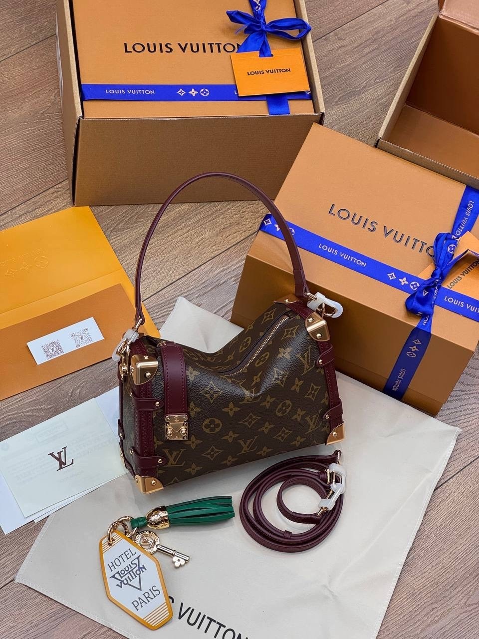 сумка женская louis vuitton 27-18 большой размер,женская сумка louis vuitton,louis vuitton сумка на плечо,сумка louis vuitton,сумка женская louis vuitton 28-20 см реплика