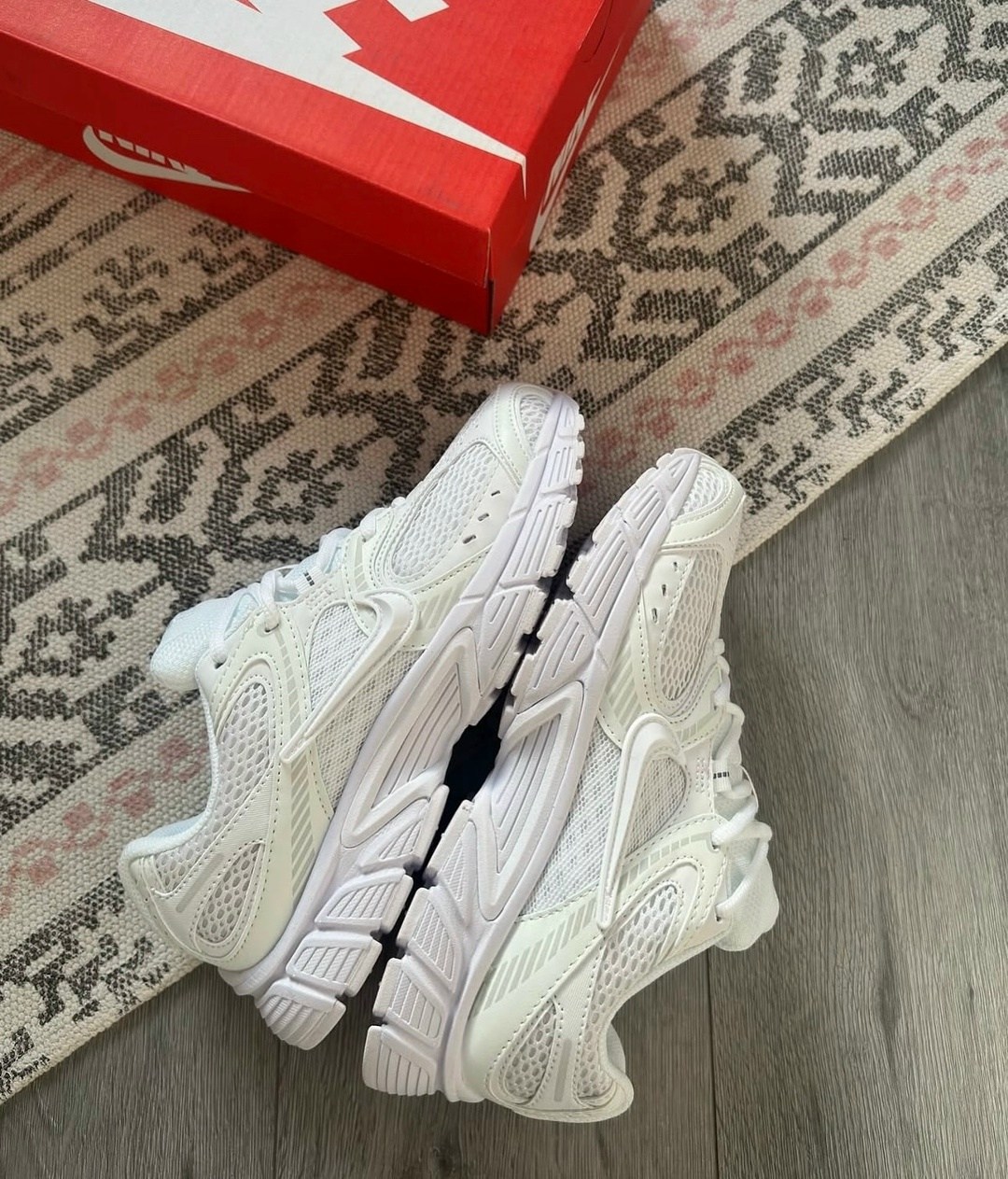 женские кроссовки nike,кроссовки nike v 5 rnr,кроссовки белые nike,кроссовки,женские кроссовки