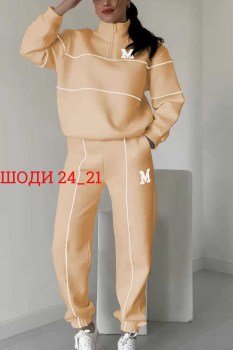 Костюм
