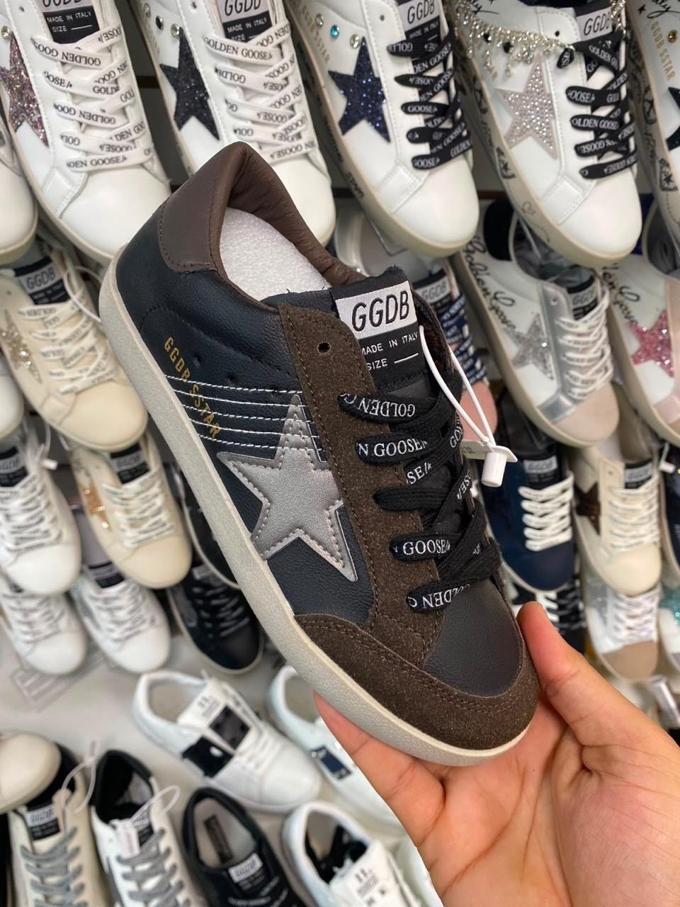 golden goose кеды блестящие черные,golden goose черные кеды женские,golden goose кеды super-star с кристаллами черный,,голден гус кеды черные