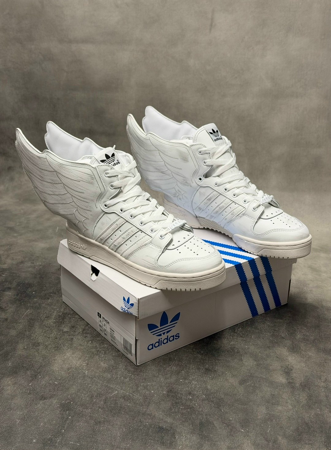 adidas jeremy scott wings 2.0,adidas jeremy scott money wings 2.0,adidas wings 2.0 x jeremy scott money,adidas jeremy scott wings,adidas x jeremy scott js wings 2.0 money g95773