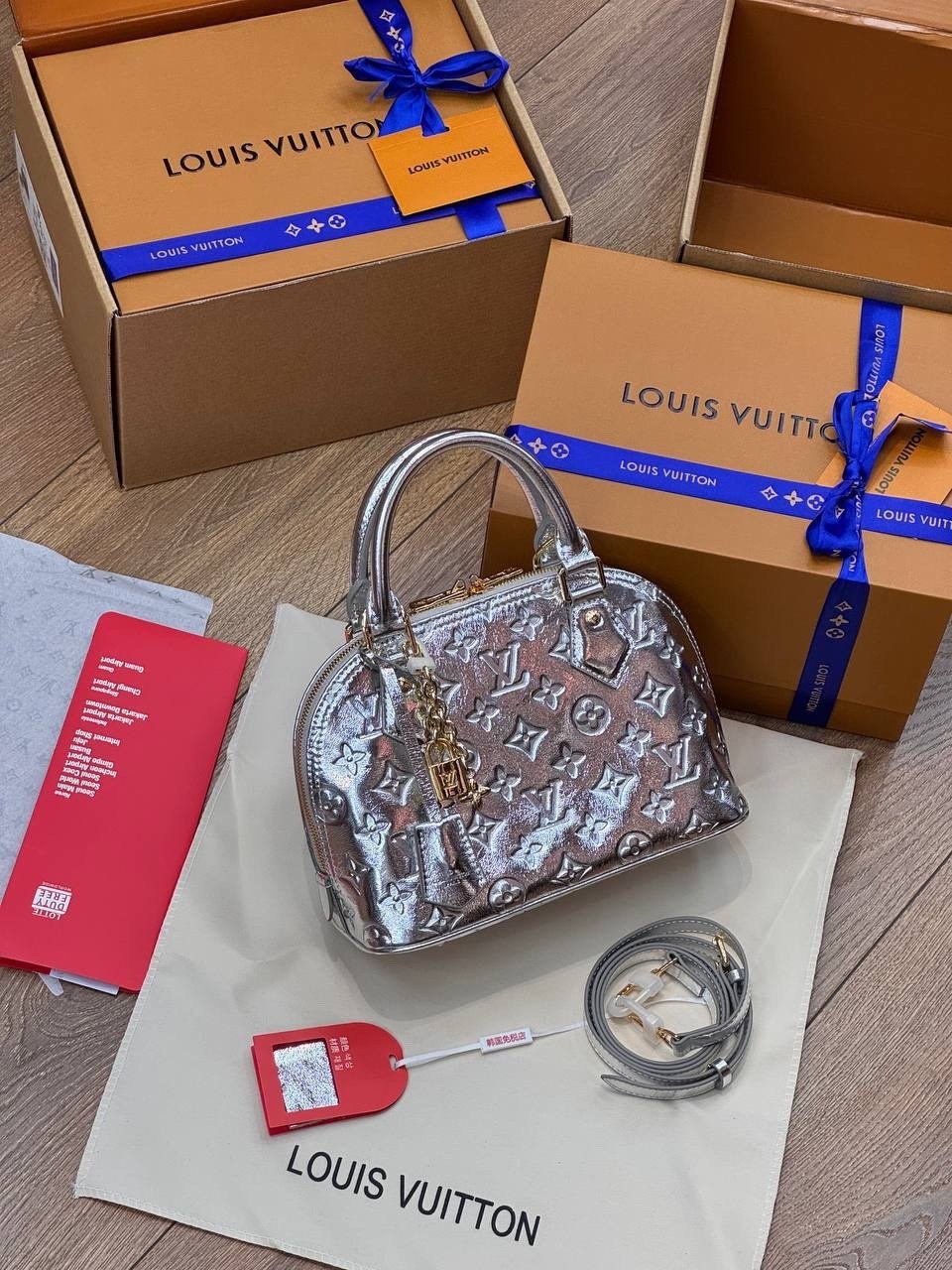 сумкa louis vuitton,женская сумка louis vuitton,сумка луи виттон,сумка louis vuitton в форме ракушки,сумочка луи виттон