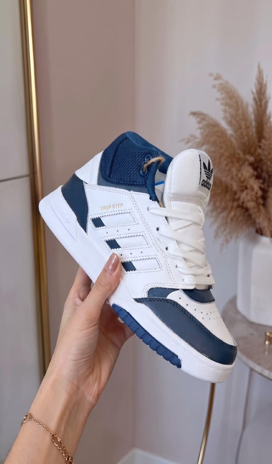 высокие кеды адидас ориджинал женские,,кроссовки adidas,спортивная ,кроссовки адидас