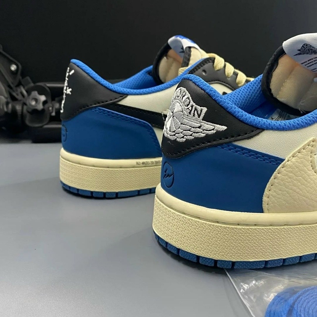 nike air jordan 1 low travis scott,кроссовки nike travis scott x air jordan 1 low,nike air jordan 1 low travis scott fragment,кроссовки nike air jordan 1 low & travis scott,air jordan 1 low travis sco