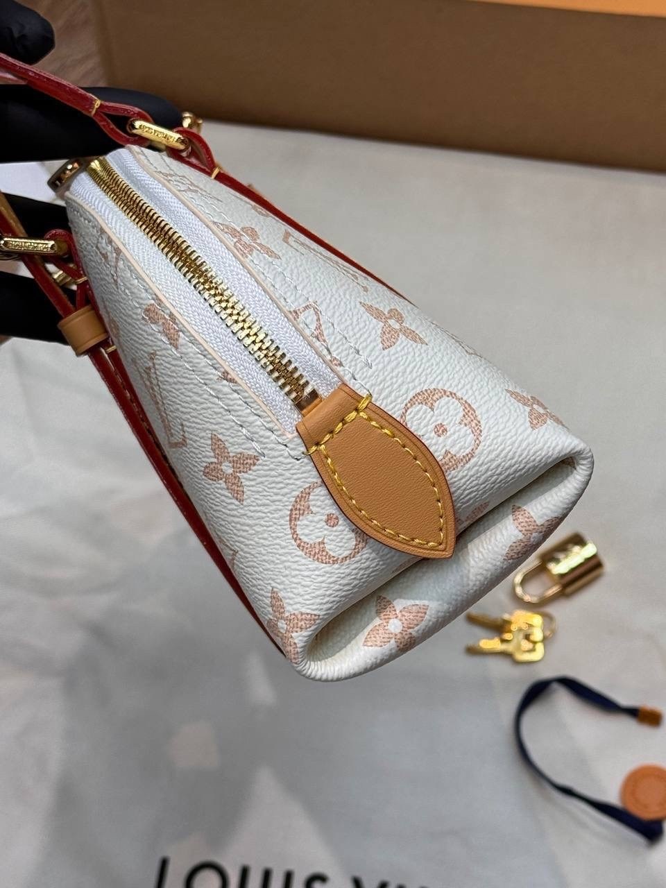 louis vuitton сумка,сумка дорожная louis vuitton,louis vuitton сумка на плечо,сумка женская louis vuitton,сумка