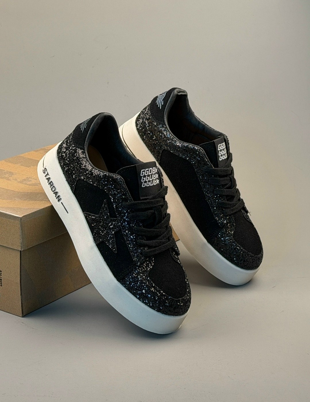 ,голден гус кеды черные,кеды hi star с блестками golden goose черный,кеды женски,кроссовки черные