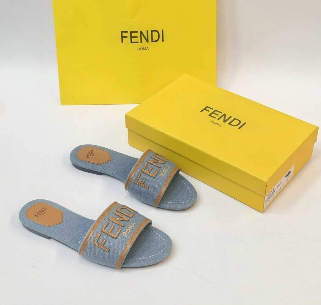 fendi шлепки,шлепанцы fendi,тапочки fendi,шлепки fendi женские,шлепки фенди