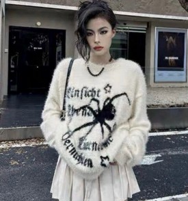 Свитер