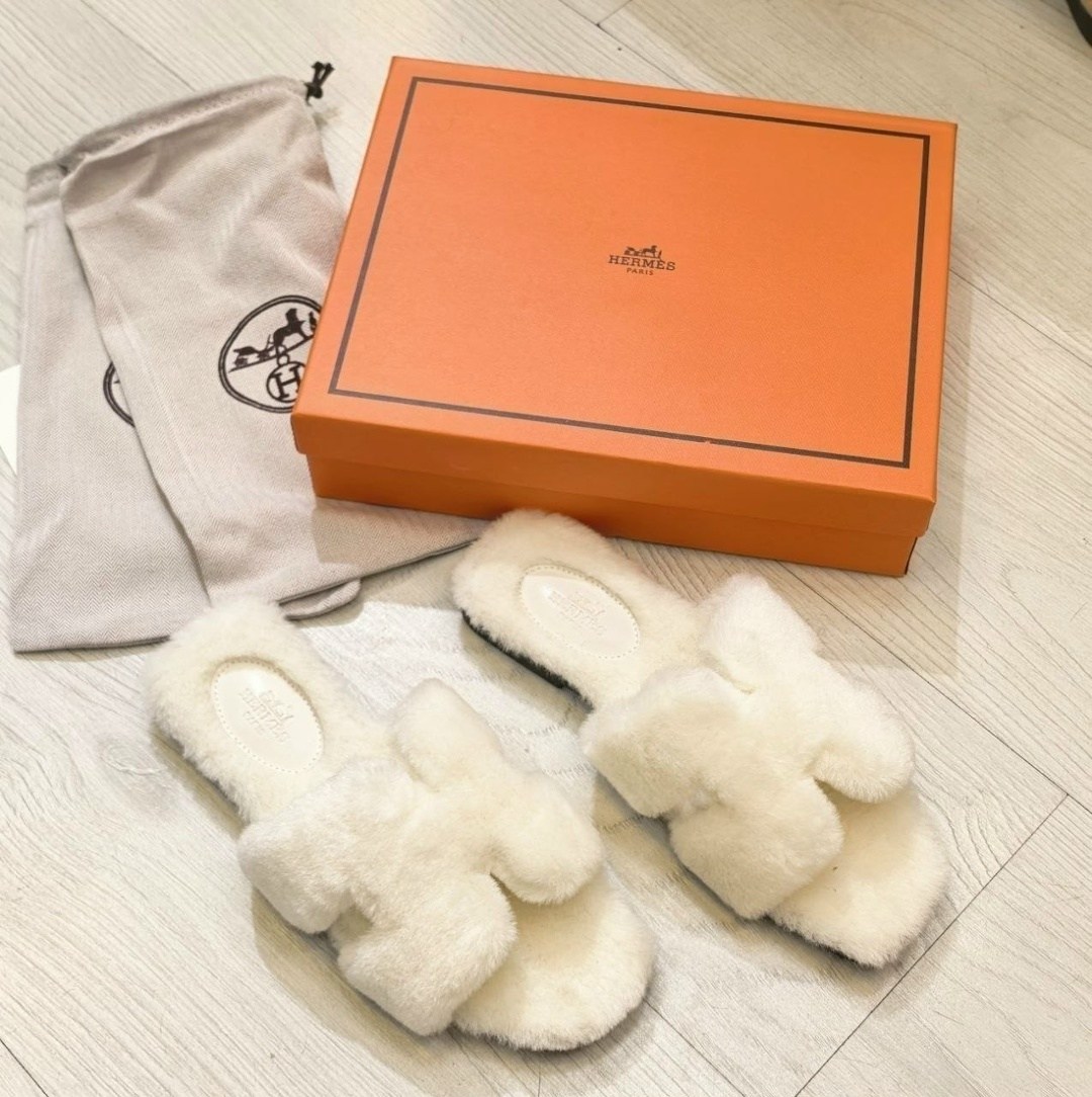 тапочки hermes,шлепанцы hermes,тапочки хермес женские,тапки hermes женские,меховые шлепки hermes
