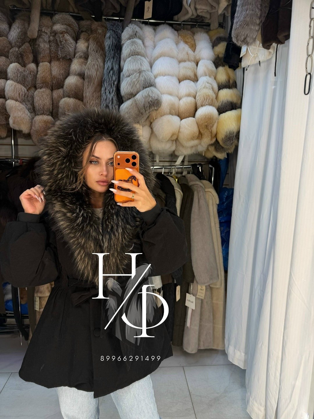 парка с натуральным мехом,женский пуховик с меховым капюшоном,парка с блюфрост и цельным капюшоном yana kraft brand,женская парка с натуральным мехом,женская зимняя куртка