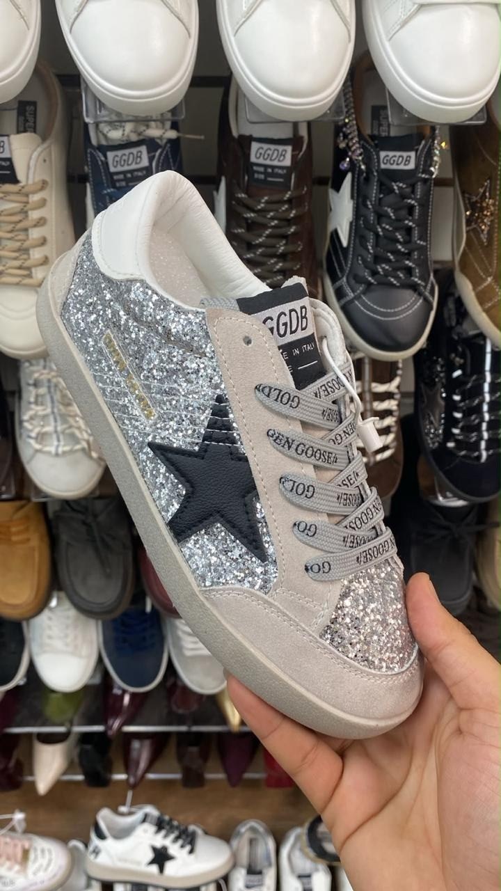 golden goose кеды блестящие черные,golden goose кеды super-star с кристаллами черный,golden goose черные кеды женские,,голден гус кеды черные